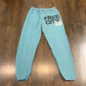 FreeCity Sweatpants